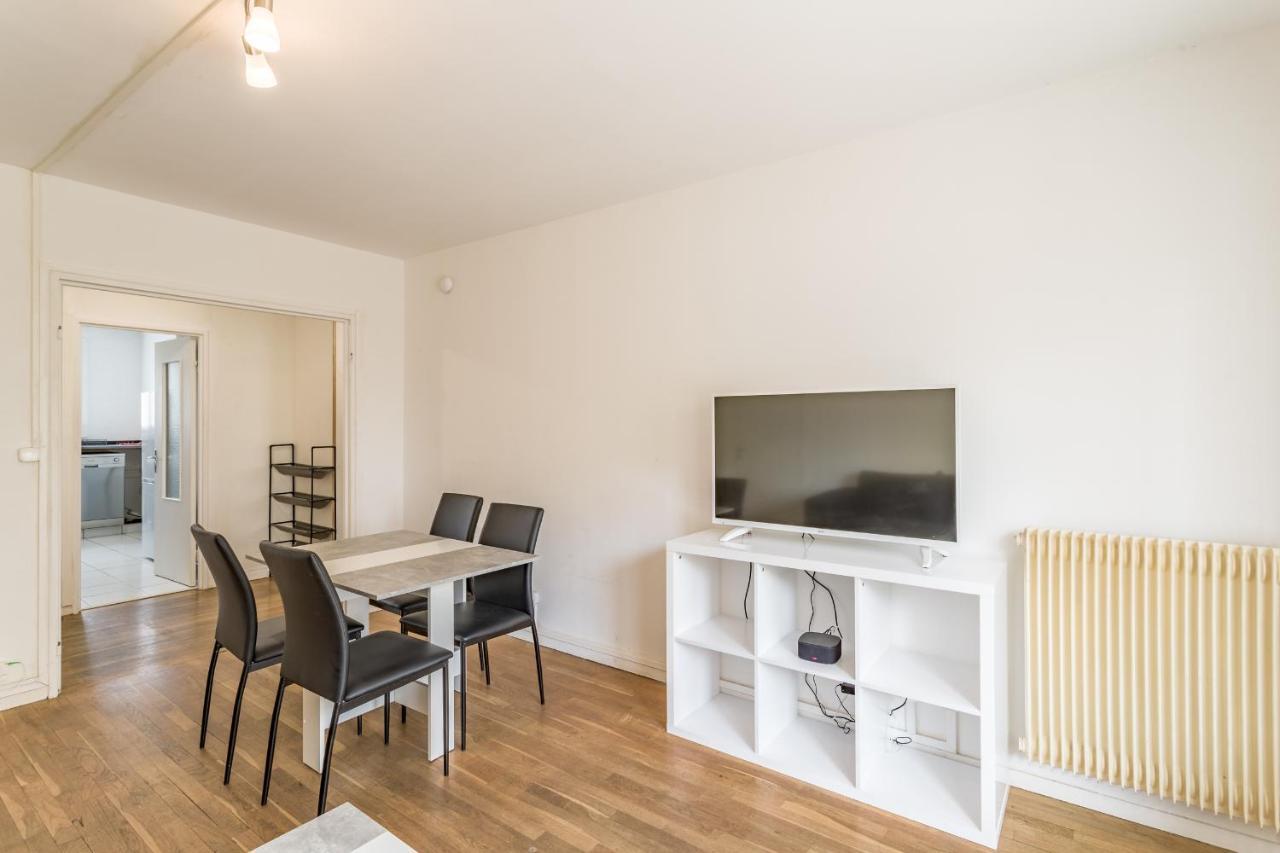 Spacieux Appartement - 6 Personnes - Parking Gratuit Saint-Andre-les-Vergers Luaran gambar